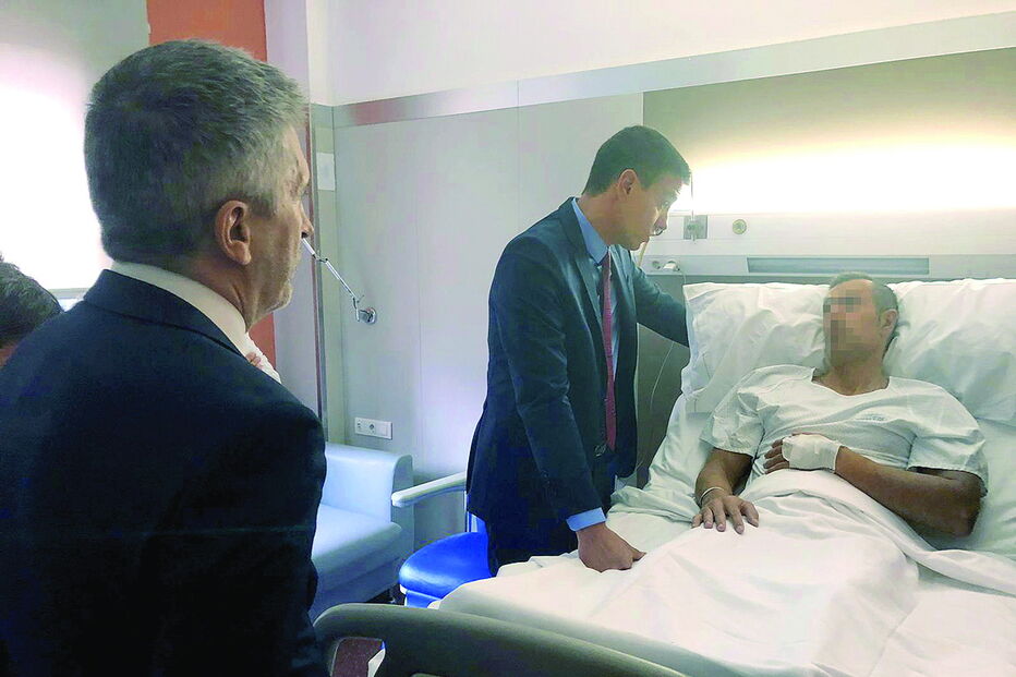 Sanchéz visitou os polícias feridos na Catalunha