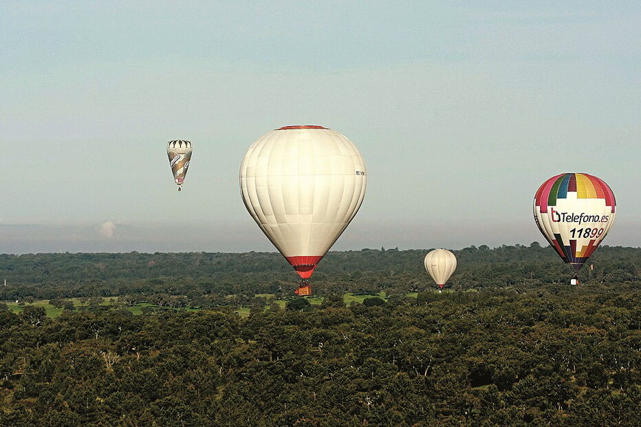 Balões pintam de cor o céu de Coruche