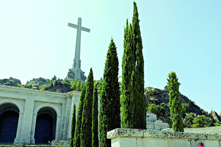 Corpo de Franco vai deixar o mausoléu do Vale dos Caídos