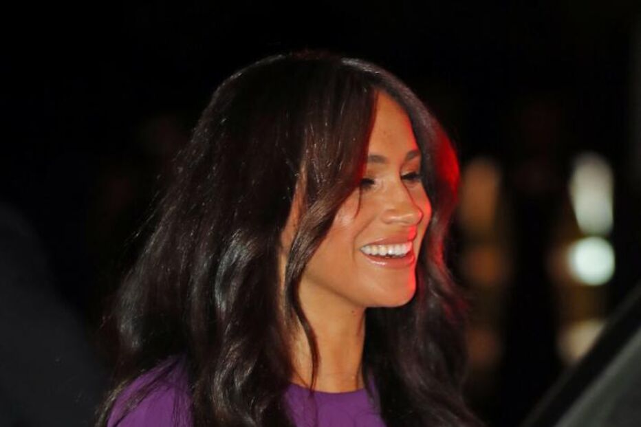 Meghan Markle surge triunfante após polémica