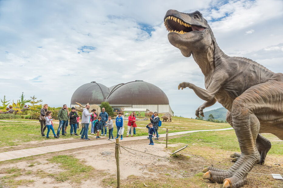 2019-10-24_15_17_01 dino-asturias.jpg