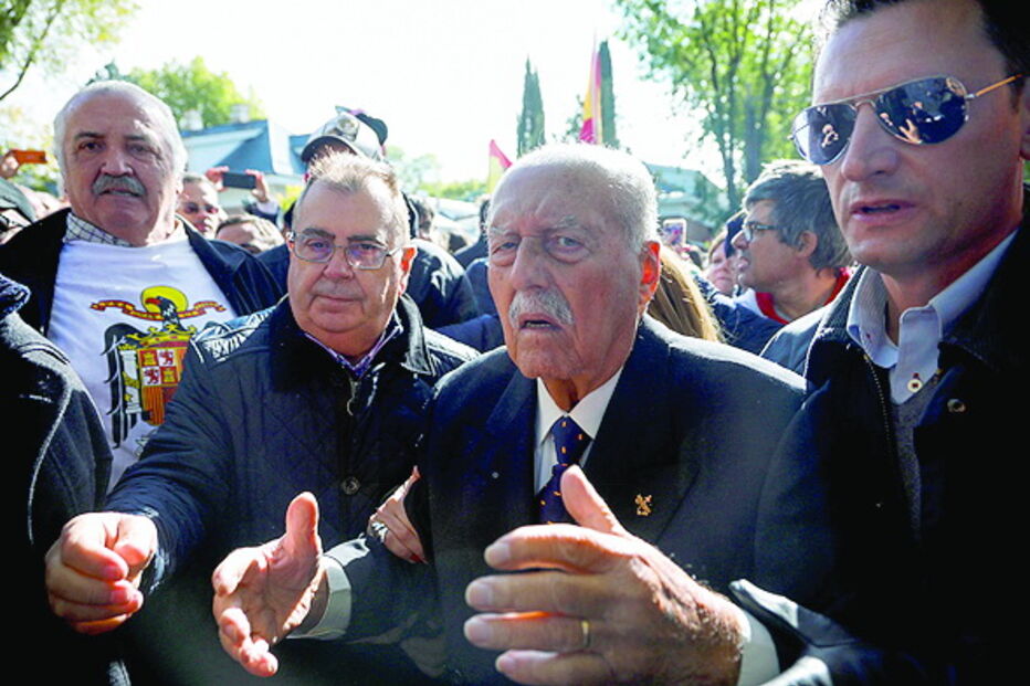 Tejero foi travado pela polícia