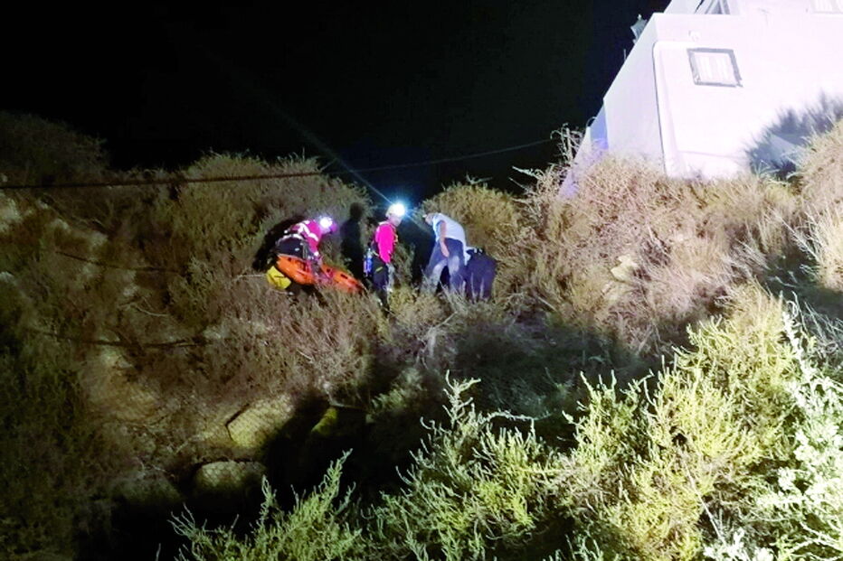 Operação de resgate contou com elementos dos bombeiros de Albufeira, Polícia Marítima e militares da GNR   