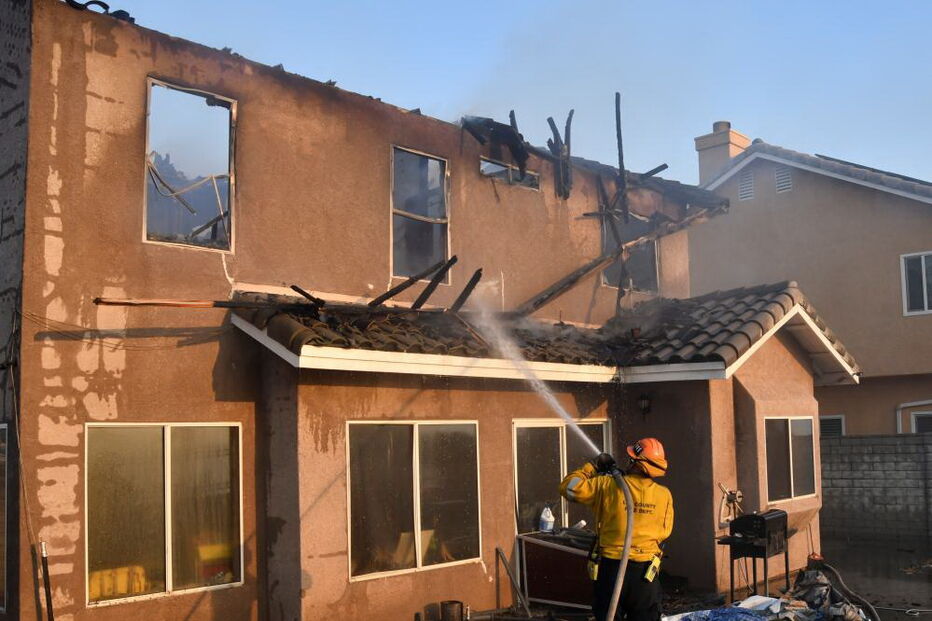 Vário incêndios florestais estão a lavrar na Califórnia