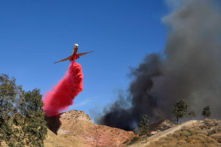 Vário incêndios florestais estão a lavrar na Califórnia