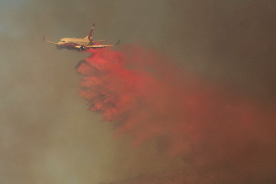 Vário incêndios florestais estão a lavrar na Califórnia