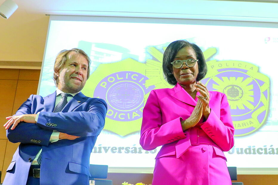 Luís Neves e Francisca Van Dunem, na cerimónia do 74º aniversário da Polícia Judiciária 