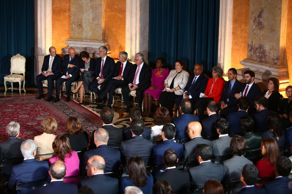 Presidente da República dá posse ao maior Governo desde 1976