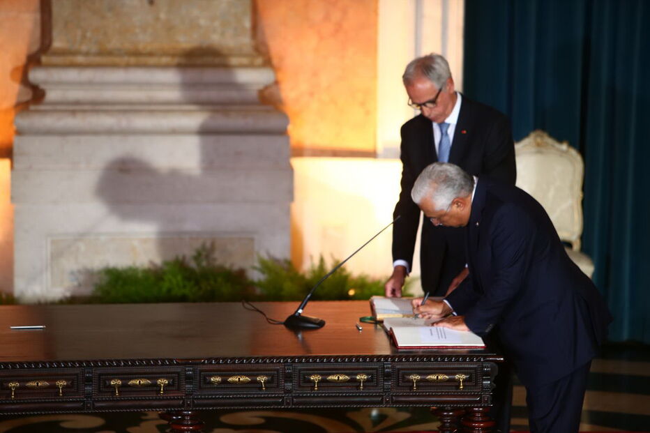 Presidente da República dá posse ao maior Governo desde 1976	