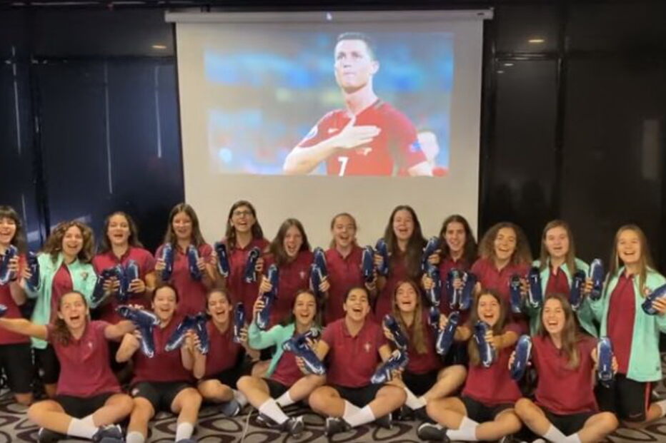Cristiano Ronaldo surpreendeu a Seleção Feminina sub-17