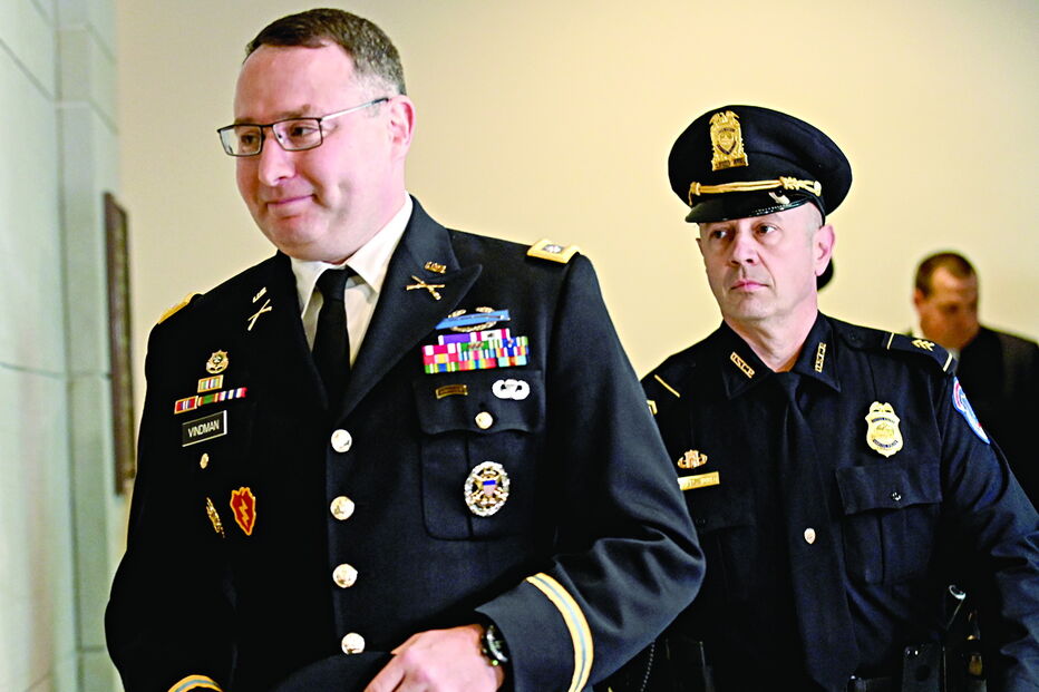 Vindman testemunhou durante mais de dez horas na comissão do Congresso