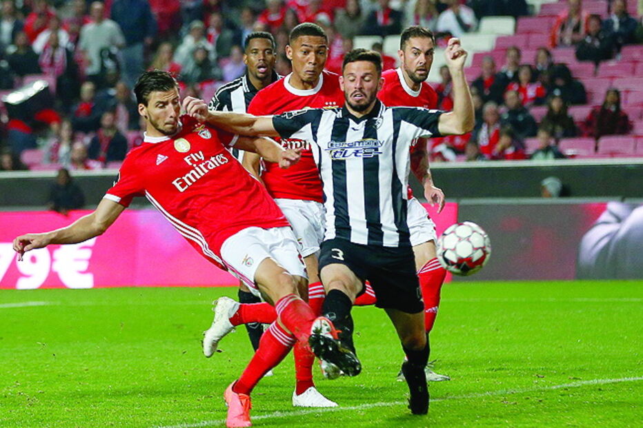 Rúben Dias faz o 2-0 na Luz