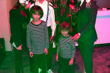  Simão Sabrosa divertiu-se com a companheira, Vanesa Rebelo, o enteado, Rodrigo, e os três filhos, Martim, Mariana e Simão 