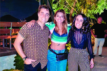 Apresentadora divertiu-se com o ator Ricardo Pereira e com a mulher, Francisca Pinto Ribeiro