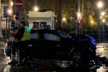 Colisão entre carro e ambulância faz dois feridos no Porto