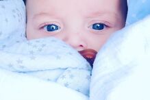 Filho de Jessica Athayde e Diogo Amaral, Oliver, é muito acarinhado pelos fãs dos atores