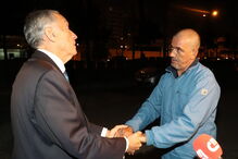 Manuel, o sem-abrigo que salvou o bebé no caixote do lixo e o Presidente da República, Marcelo Rebelo de Sousa	