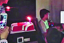 João Félix foi surpreendido com bolo