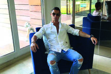 Durante os anos em que esteve em Espanha, o craque viveu nesta mansão de luxo. Mãe do craque tinha uma casa perto da sua