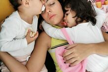 Georgina com Eva e Alana