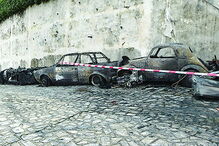 Clássico da Simca, único em Portugal, e Golf 1 foram destruídos pelas chamas 