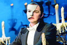 A peça estreou em Londres em 1986 e ainda está em cena 