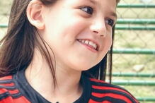 Mariana Vieira é um símbolo da claque infantil do Flamengo 
