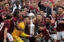Flamengo celebra vitória da Taça dos Libertadores