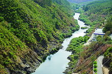 Rio Zêzere em Castelo de Bode 