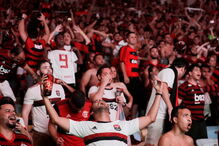 Adeptos em festa com conquista da Taça Libertadores