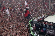 Rio de Janeiro pára para festejar Flamengo de Jesus