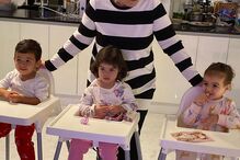 Dolores com os netos