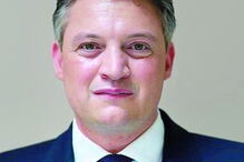Konrad Mizzi, ministro do Turismo 
