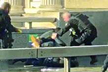 Terrorista foi imobilizado por populares até à chegada da polícia