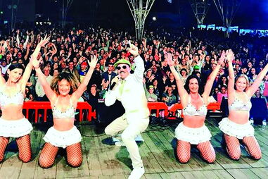 Espetáculos de ‘Zé do Pipo’ foram sempre muito concorridos. Atuava com quatro bailarinas 