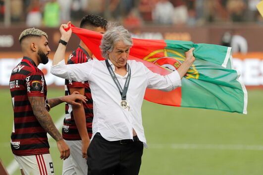 Jorge Jesus festeja vitória