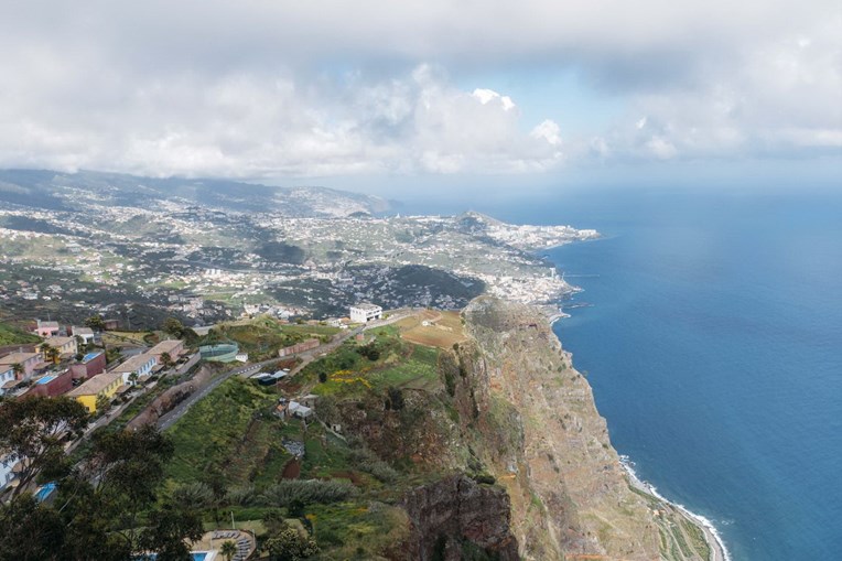 Ilha da Madeira. Vista do Miradouro Cabo Girão