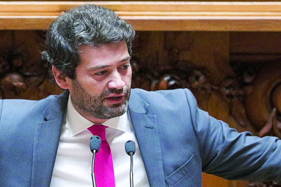 André Ventura lidera o Chega