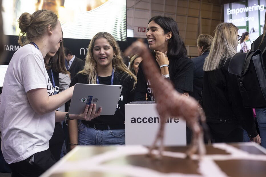 Inquérito da Web Summit revela que 42% das mulheres consideram que igualdade de género no setor tecnológico aumentou
