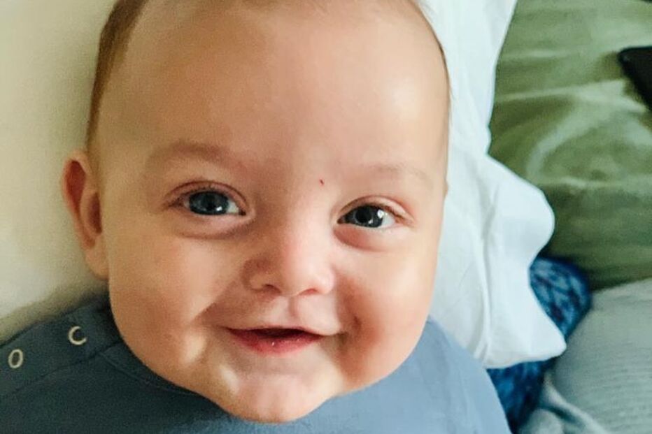 Filho de Jessica Athayde e Diogo Amaral, Oliver, é muito acarinhado pelos fãs dos atores