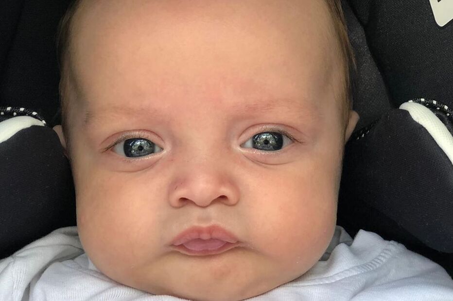 Filho de Jessica Athayde e Diogo Amaral, Oliver, é muito acarinhado pelos fãs dos atores