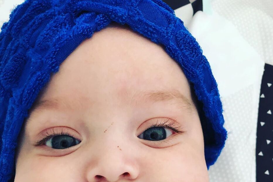 Filho de Jessica Athayde e Diogo Amaral, Oliver, é muito acarinhado pelos fãs dos atores