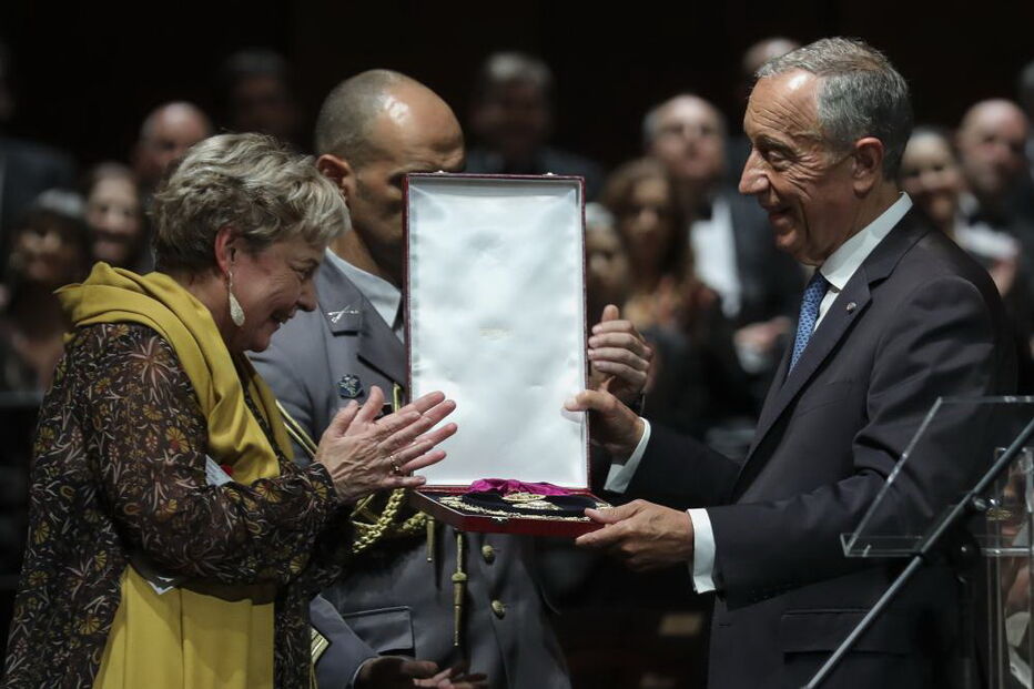 Presidente da República condecora Sophia de Mello Breyner