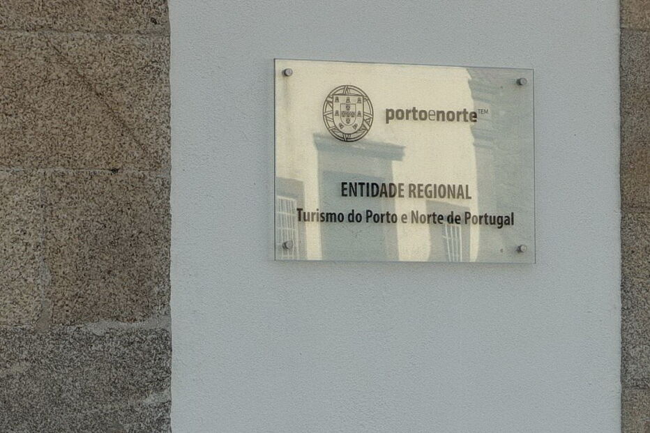 50 municípios receberam quase oito milhões de euros de fundos europeus para lojas de turismo