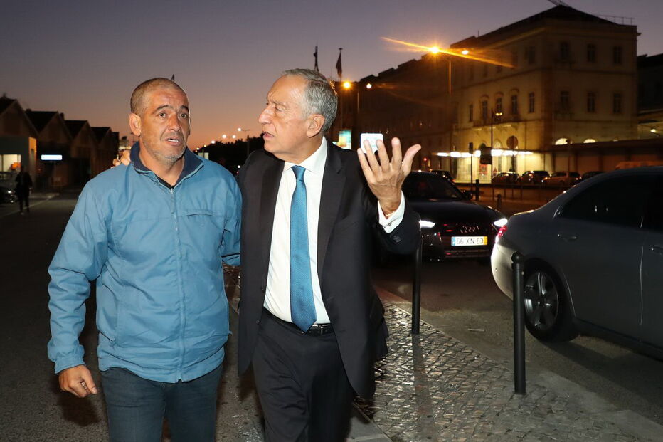 Manuel, o sem-abrigo que salvou o bebé no caixote do lixo e o Presidente da República, Marcelo Rebelo de Sousa	