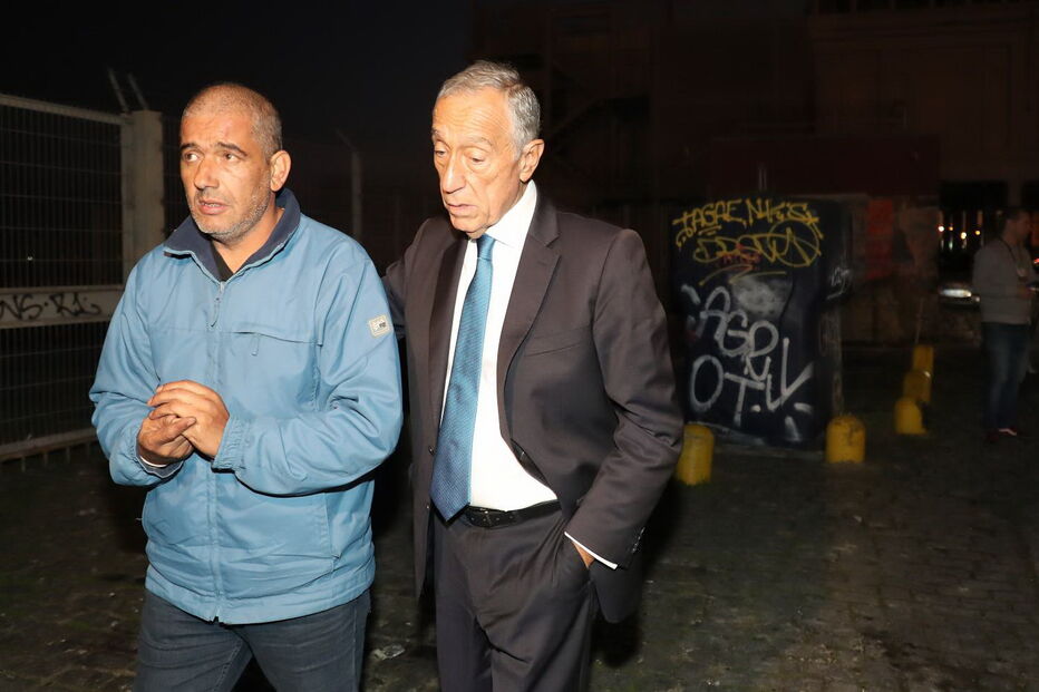 Manuel, o sem-abrigo que salvou o bebé no caixote do lixo e o Presidente da República, Marcelo Rebelo de Sousa	