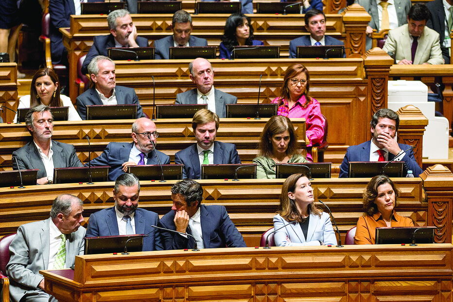 PSD, CDS e PAN defendem que exceção dada na anterior legislatura deve ser alargada aos três novos partidos 