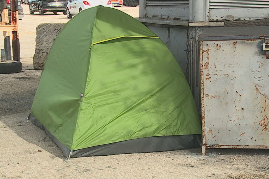 2019-11-09_13_26_52 Mãe que atirou bebé para o caixote do lixo nega gravidez e diz ter problemas intestinais.jpg