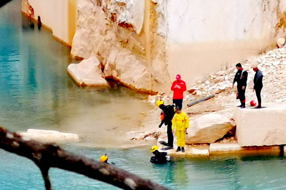 Condutor de camião morre após queda no interior de pedreira em Vila Viçosa