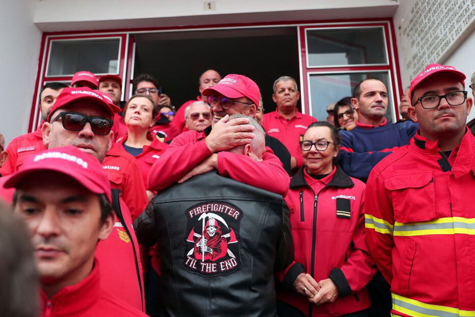 Manifestação de apoio aos bombeiros agredidos em Borba junta mais de 300 pessoas